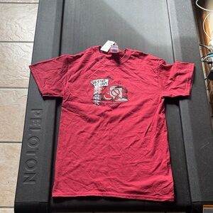 Gildan Dark Red Short Sleeve Graphic Tee -